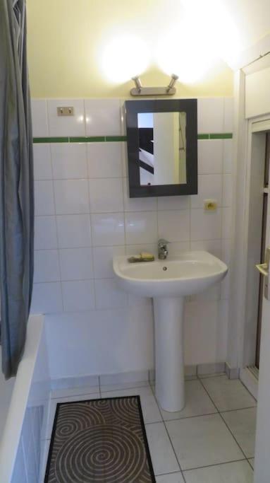 Loft De 53 M2 Centre Ville Blois,Tv 外观 照片